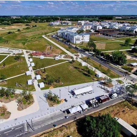 3 Room Flat In Parklane - 1,5Km Disney Serris Exteriör bild